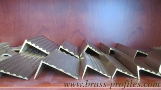 China Luxurious Straight Copper Alloy Brass Stair Nosing For Villa supplier