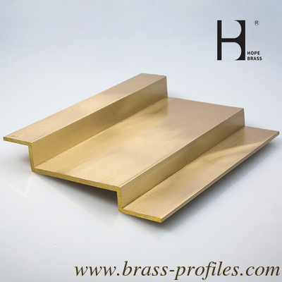 Customizable Brass Decorative Items with Wooden Case Package supplier