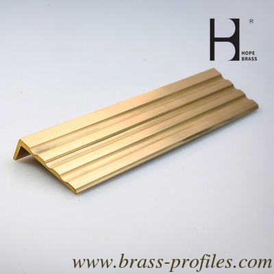 Anti Slip Brass Stair Nosing For Easy Installation / Maintenance For Hotel supplier